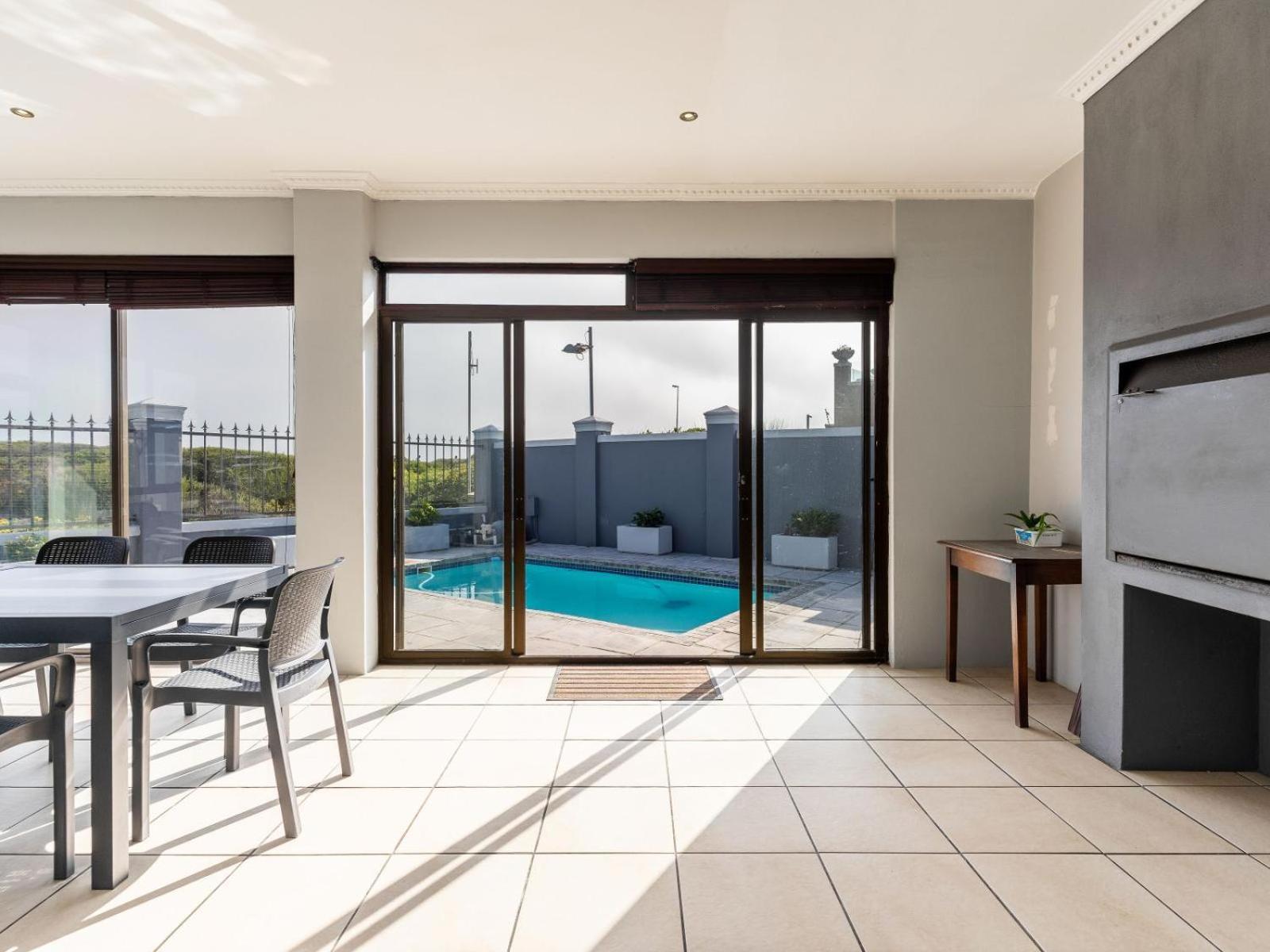 Grace Of Blaauwberg One Holiday home